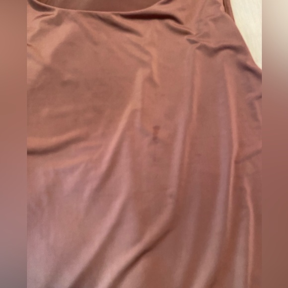 Tank - Picture 3 of 4